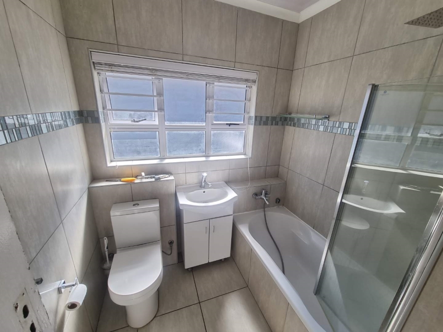 To Let 2 Bedroom Property for Rent in Diep River Western Cape
